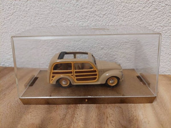 Brumm 1:43 Fiat 500
