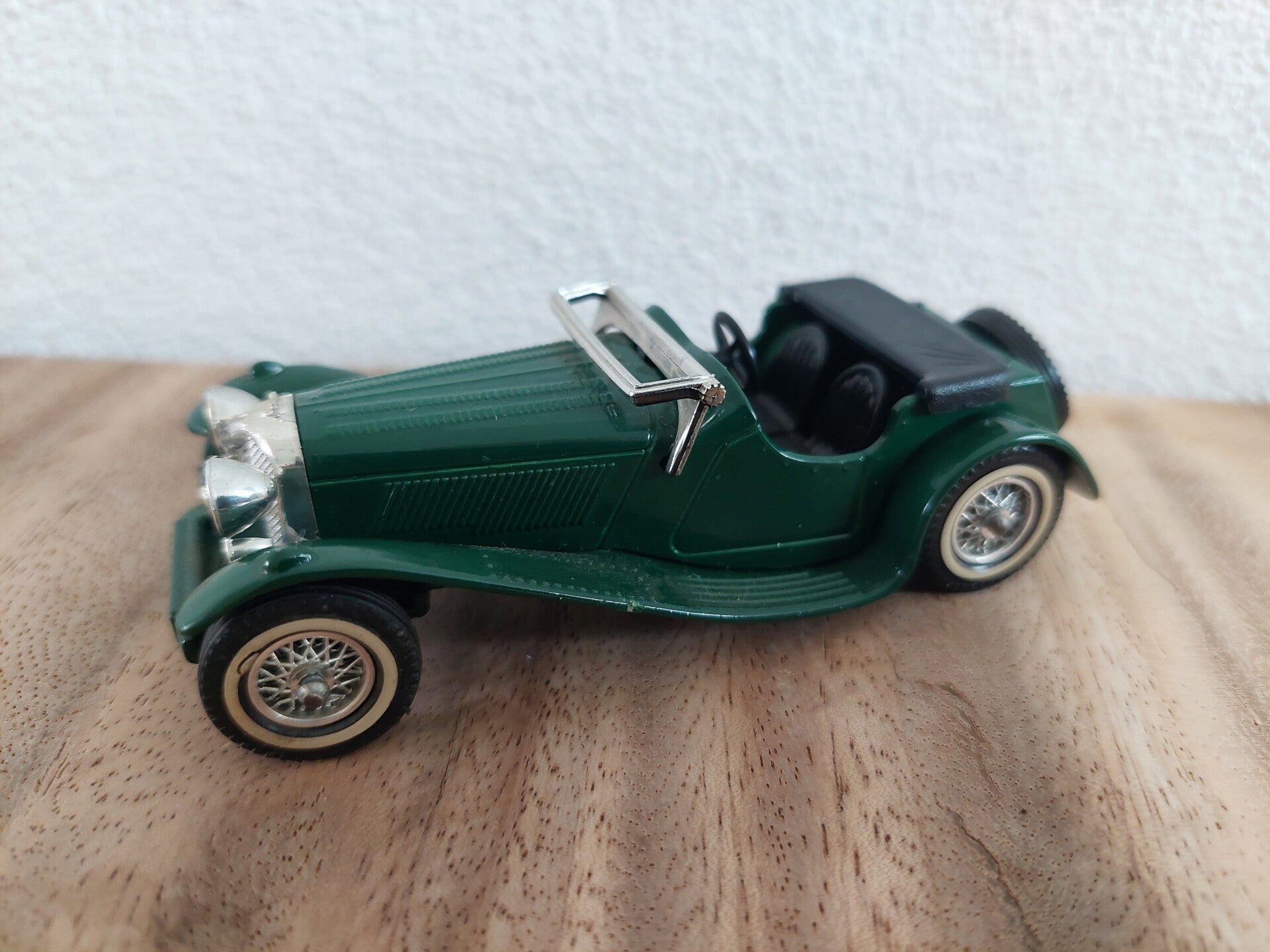 Matchbox Models of yesteryear 1:43 Y1 1936 SS 100 Jaguar