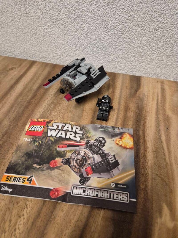 Lego Star Wars 75161 TIE Striker Microfighter