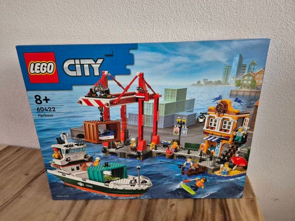 Lego City 60422 Haven met vrachtschip