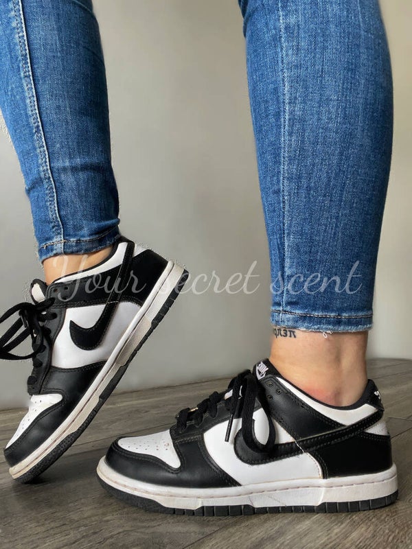 Nike black/white dunks low