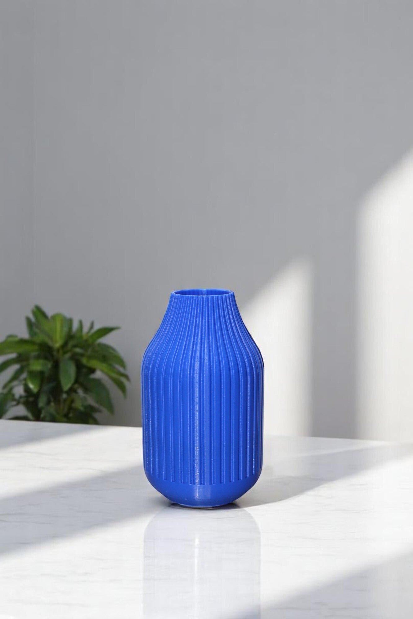 Moderne Rillen-Vase im minimalistischen 3D-Design – dekorativ & zeitlos