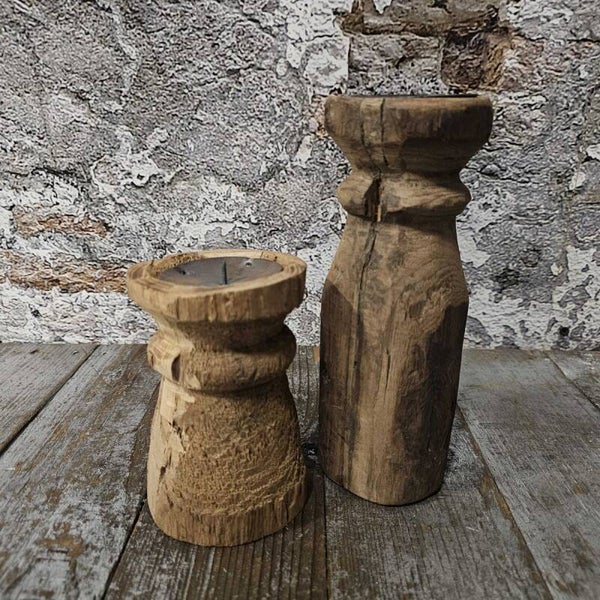 Kandelaar set van 2 hout Hoogte 12 en 17 cm