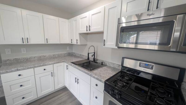 1413 3rd Street Lincoln Illinois
