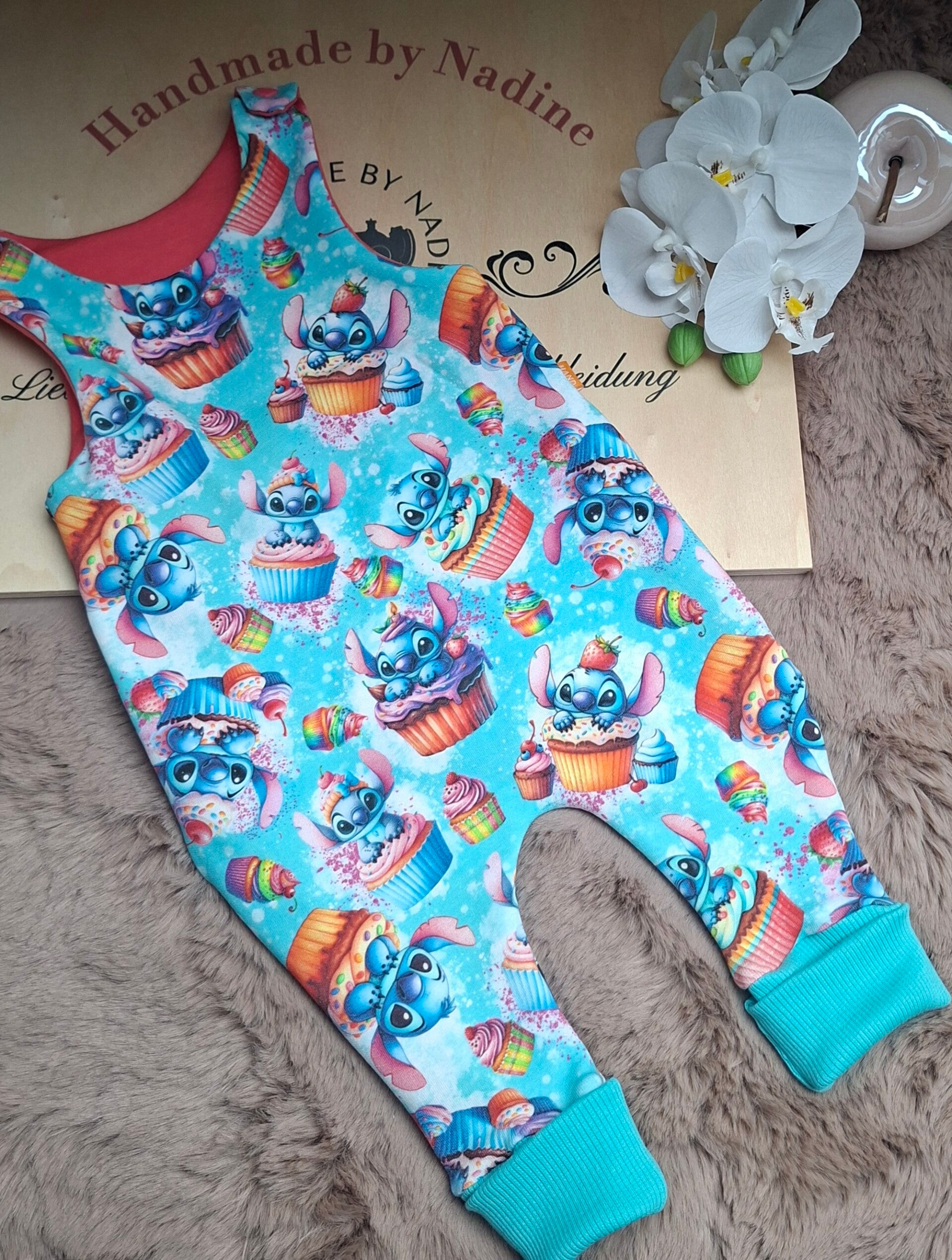 Strampler "Stitch & Cupcake" 50/56