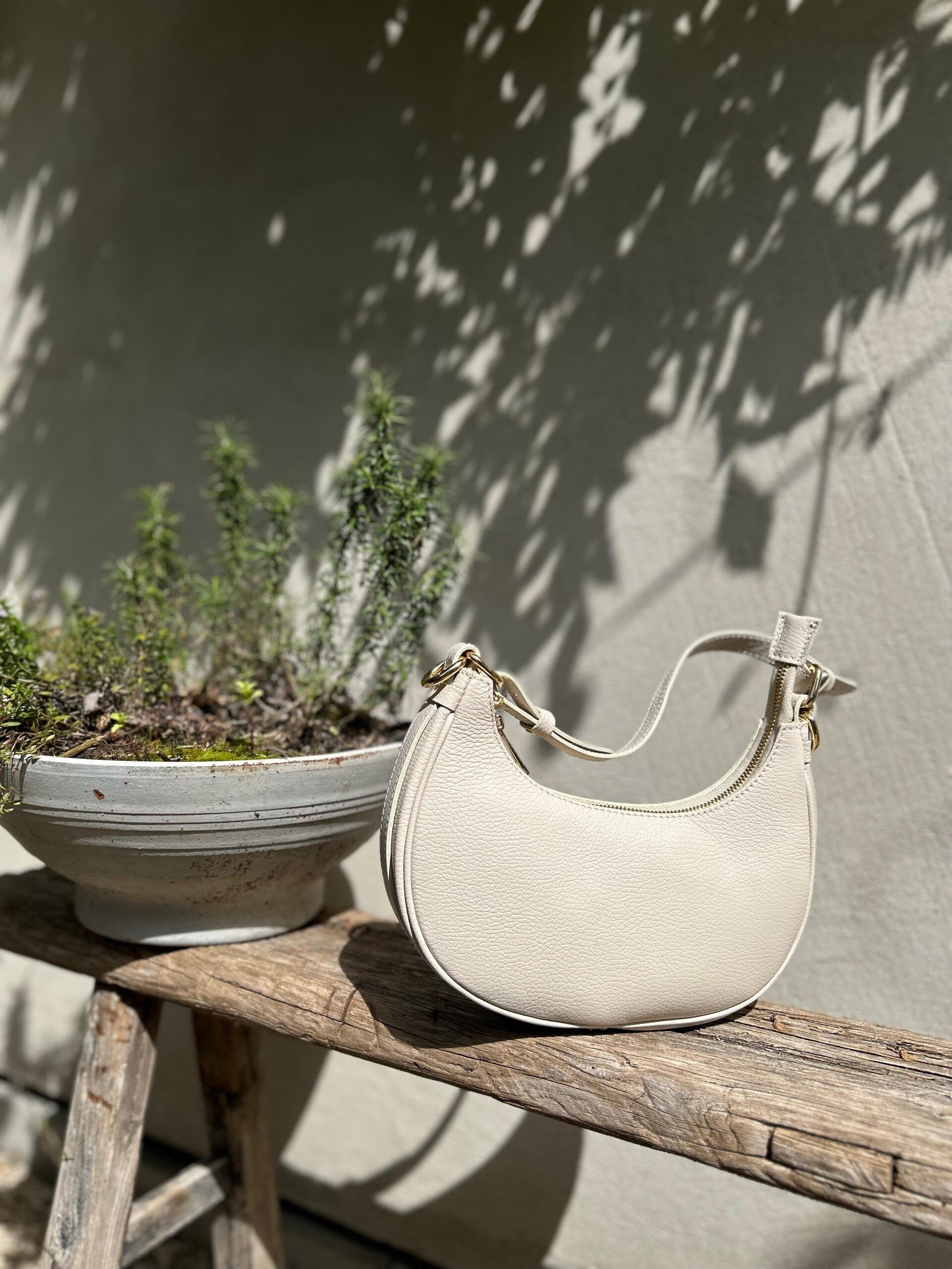 beige leren tasje