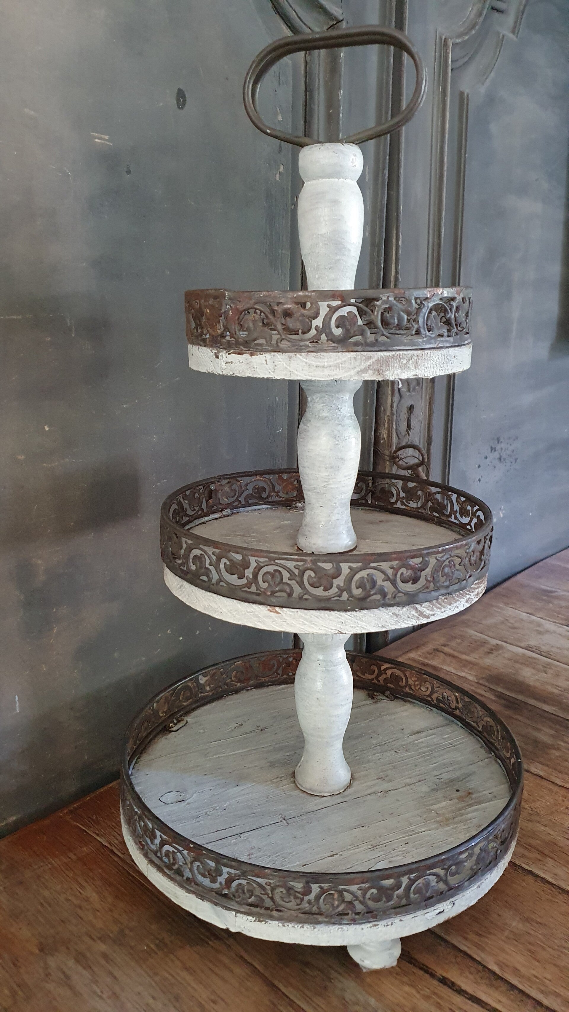 Etagere