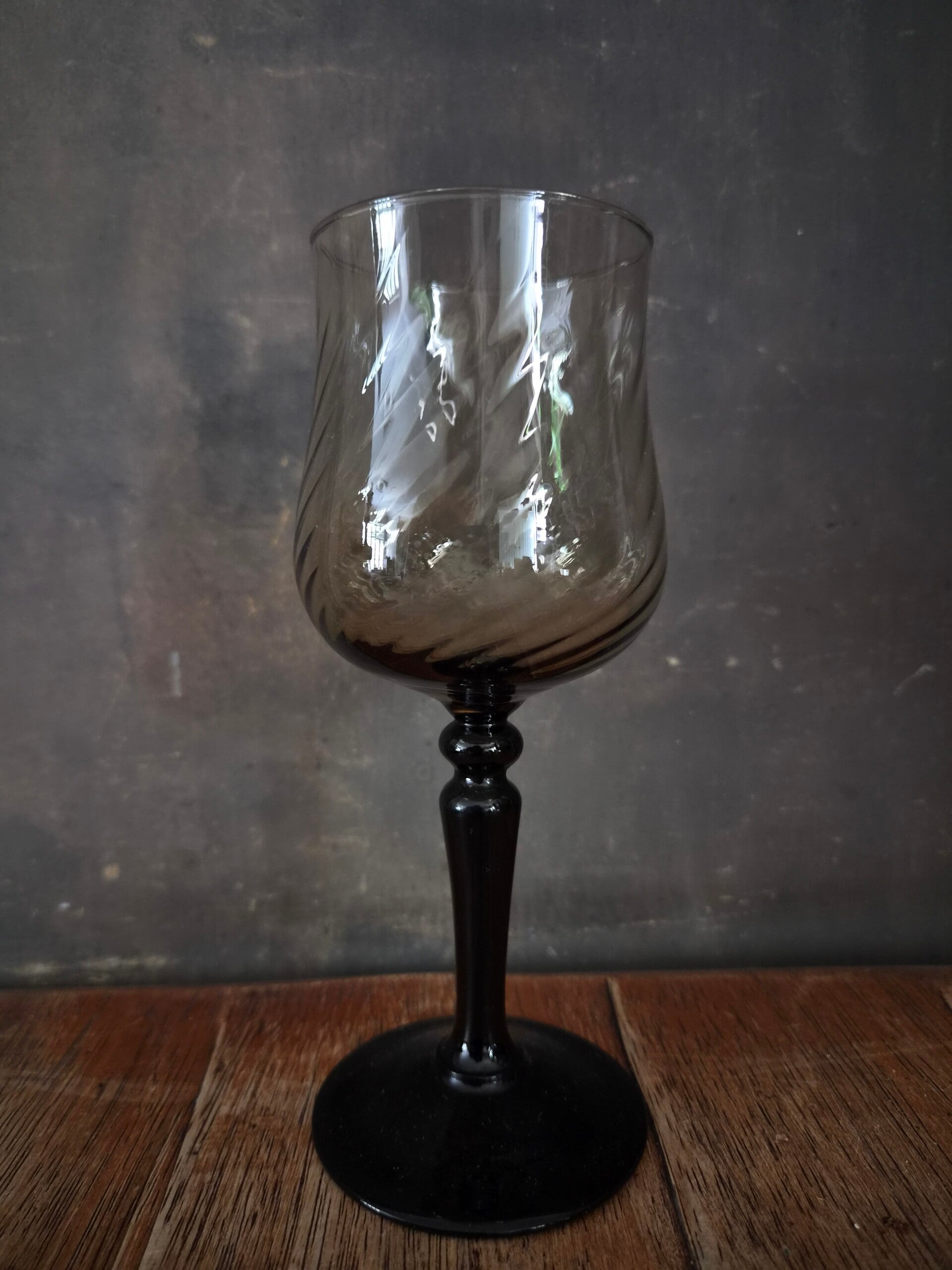 Glas L