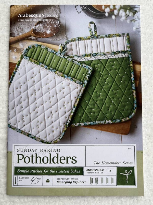 Sunday Baking Potholders – Arabesque Scissors Sewing Pattern