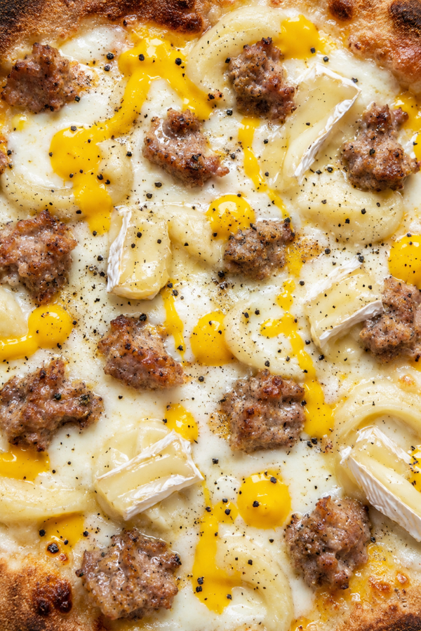 161 Fiordilatte,  crema di patate,  salsiccia,  brie, salsa allo zafferano e pepe nero
