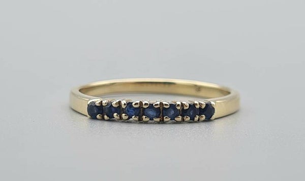 Gouden vintage ring met saffier. Maat: 17.6. 2022/337