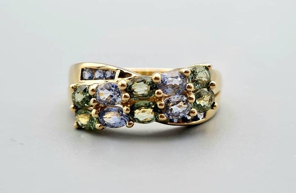 Vintage ring met 3 kleuren saffier. Maat: 19.9. 2022/382.