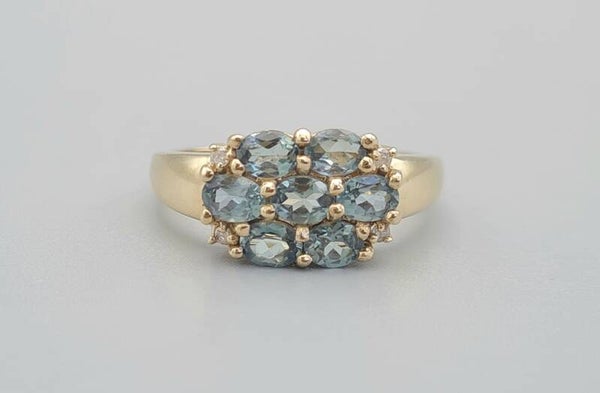 Vintage ring met edelsteen topaas en diamant. 2022/503.