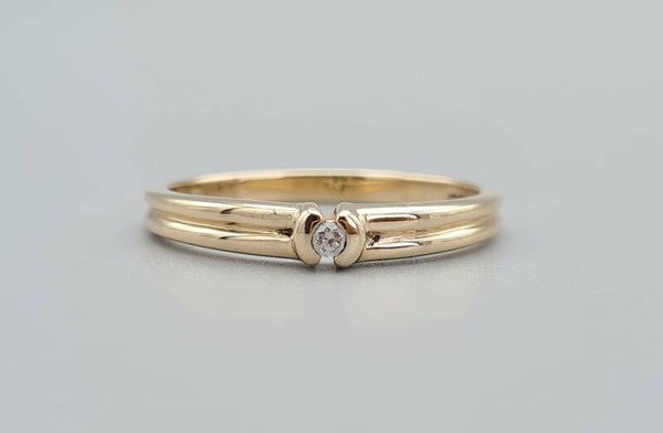Gouden vintage ring met diamant. Maat: 18. 2020/119.
