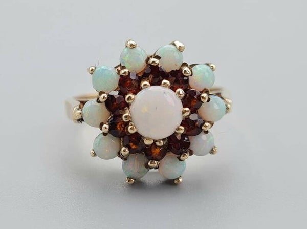 Vintage ring met edelsteen opaal en granaat.  2022/784.
