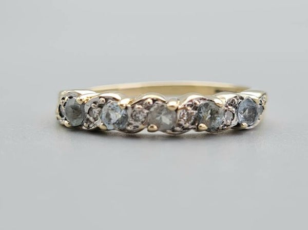 Vintage aanschuifring met aquamarijn en diamant. 2022/847.