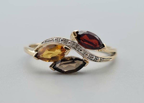 Vintage ring met edelsteen citrien,topaas, granaat en diamant. 2022/1008.