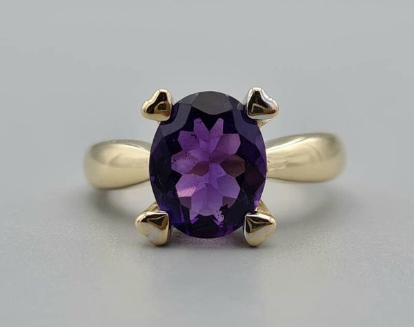 Vintage ring met edelsteen amethist. 2023/180