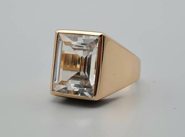 Vintage ring met edelsteen topaas. Heren (Pinkring).  2023/407.
