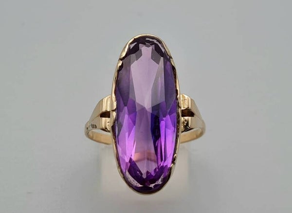 Vintage ring met edelsteen amethist. 2023/437