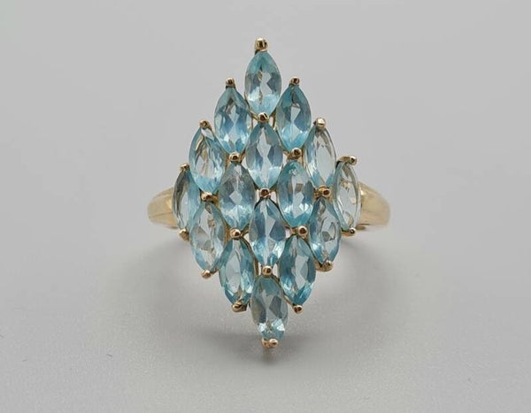 Vintage ring met edelsteen aquamarijn. 2023/446.