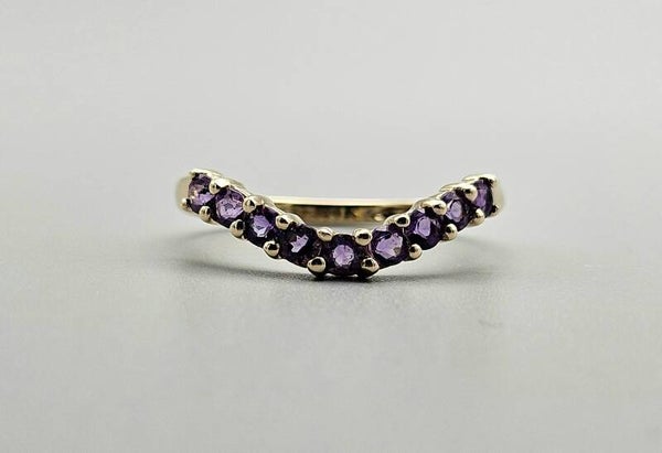 Vintage ring met edelsteen amethist. 2023/484.
