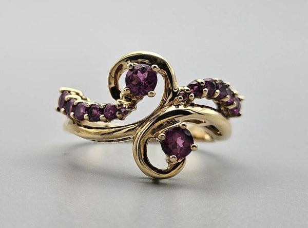 Vintage ring met edelsteen toermalijn. 2024/188.