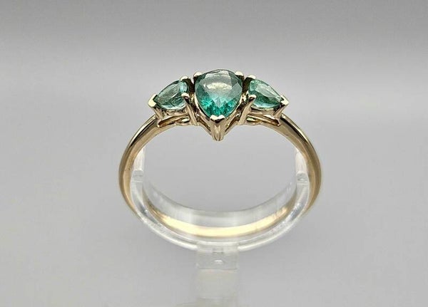 Vintage ring met edelsteen smaragd. 2024/287.