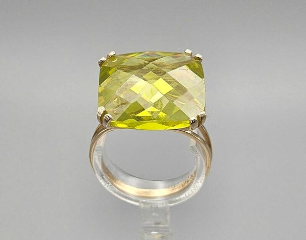 Vintage cocktail ring met edelsteen groene lemon kwarts.  2024/V26
