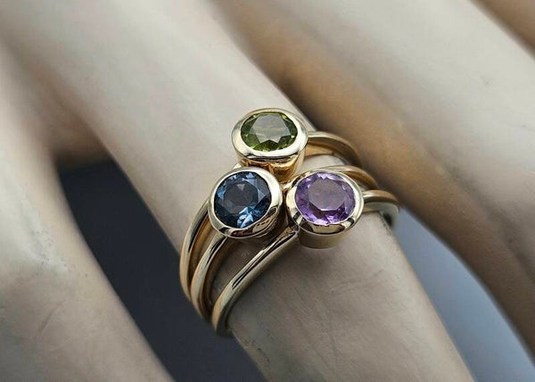 Vintage solitair ring met edelsteen amethist. 2024/V52.