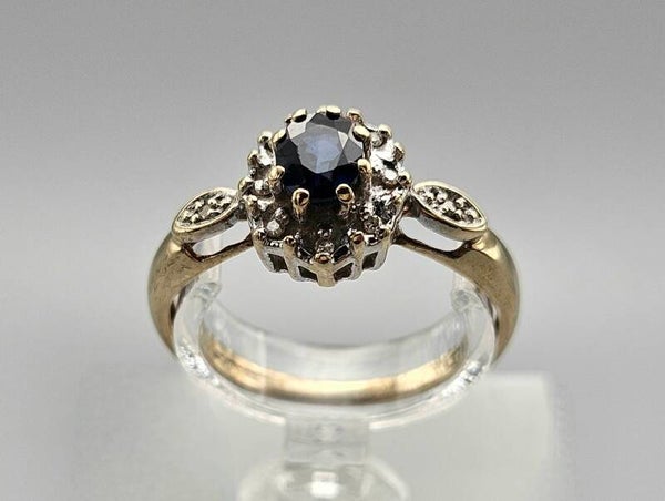 Vintage bi-color ring met edelsteen saffier en diamant. 2024/516.