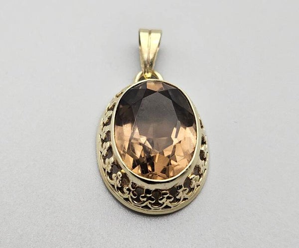 Gouden vintage  hanger met rooktopaas. 2025/67