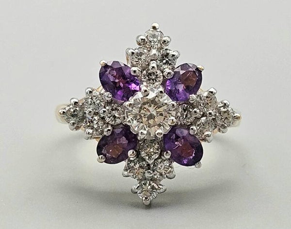 Vintage ring met edelsteen amethist en zirkonia's . 2025/166.