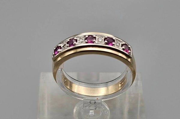 Vintage ring met edelstenen robijn en diamant. 2025/240