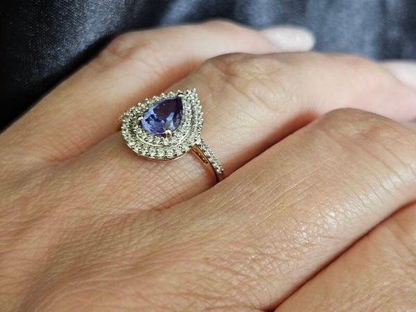 Vintage ring met edelsteen tanzaniet en diamant. 2025/271.