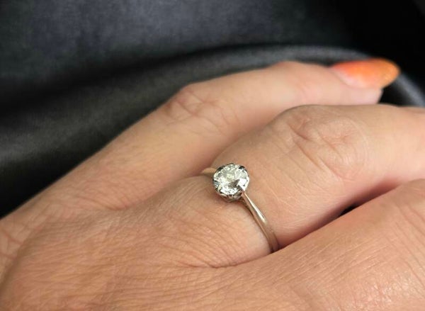 Vintage solitair ring met platina diamant. Ca: 0.45 ct. 2025/557.
