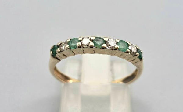 Vintage ring met edelsteen smaragd en diamant. 2025/546.