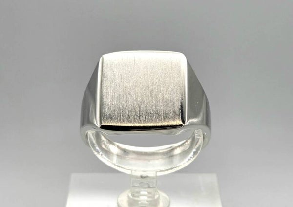 Zilveren herenzegelring. 2025/733.