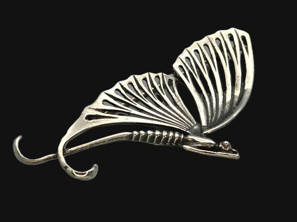 Zilveren Art Noveau broche gemaakt als een Vlinder. 2025/793.
