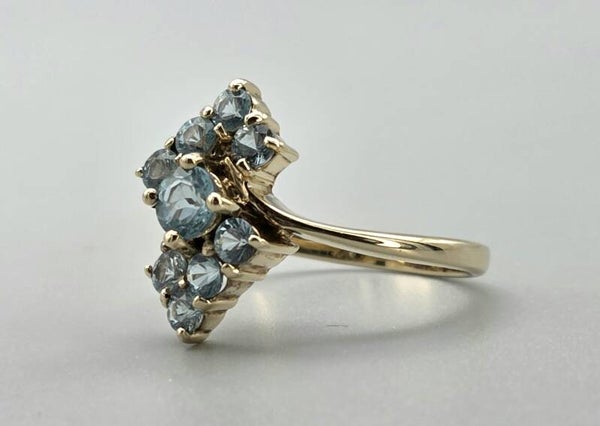 Vintage design ring met edelsteen aquamarijn. 2025/792.