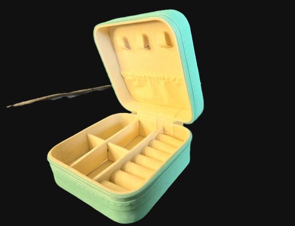 Mini reis sieraden koffer. 2025/R14.