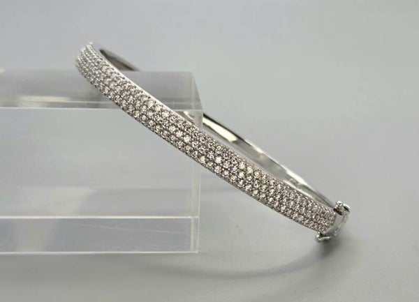 Zilver slavenarmband met zirkonia's. 2026/103.