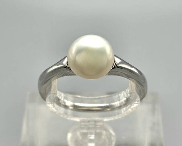 Prachtige zilveren ring met parel. 2026/110