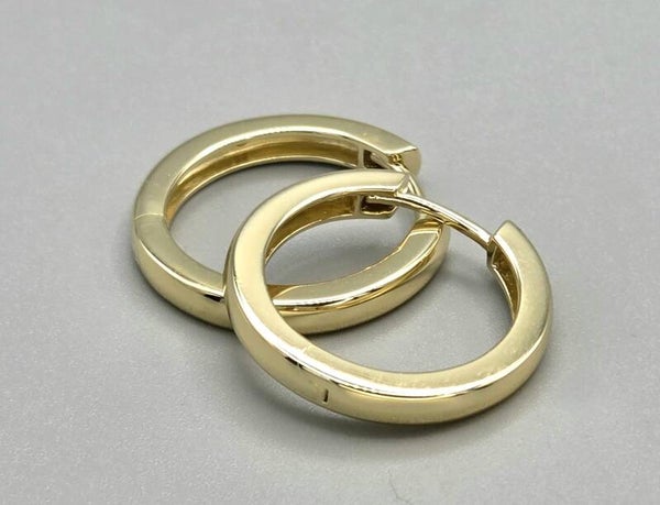 Vermeil op zilver klap creolen. 2026/118