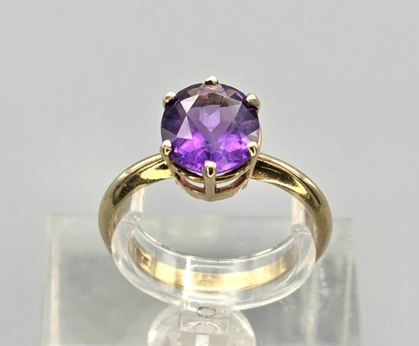 Vintage ring met edelsteen amethist. 2026/314.