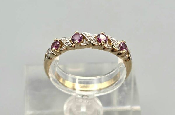 Vintage ring met edelsteen toermalijn en diamanten. 2026/333