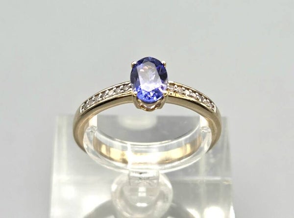 Vintage ring met edelsteen tanzaniet en diamant. 2026/324.
