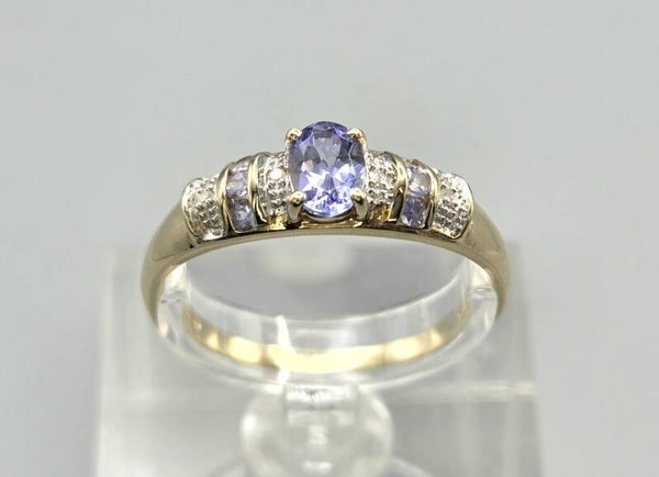 Vintage ring met edelsteen tanzaniet en diamant. 2026/320.