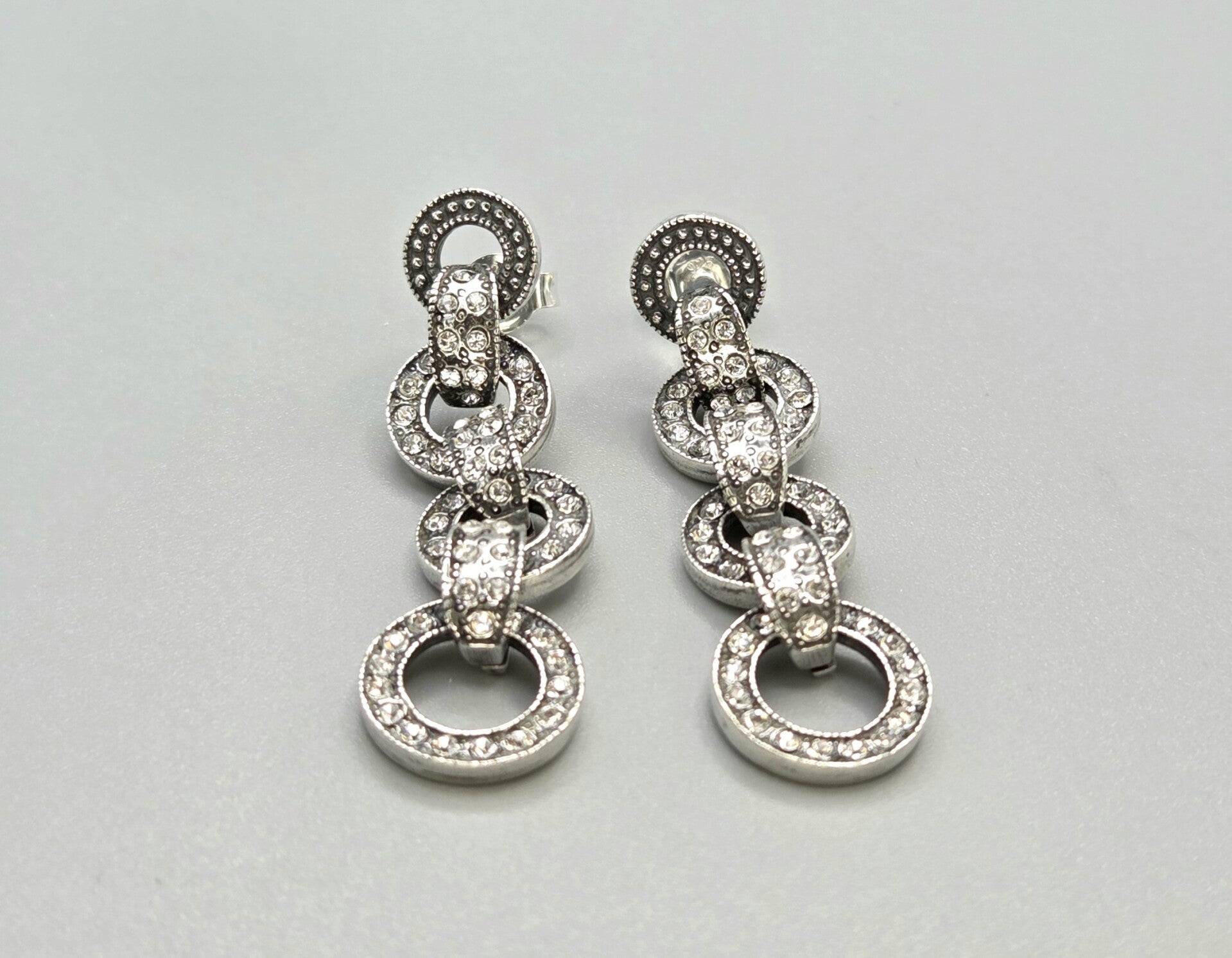 Zilveren Art Deco oorbellen met Swarovski Kristallen. 2026/350