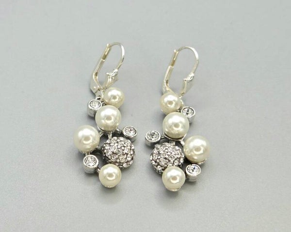 Zilveren Art Deco oorbellen met Swarovski Kristallen en parels. 2026/356